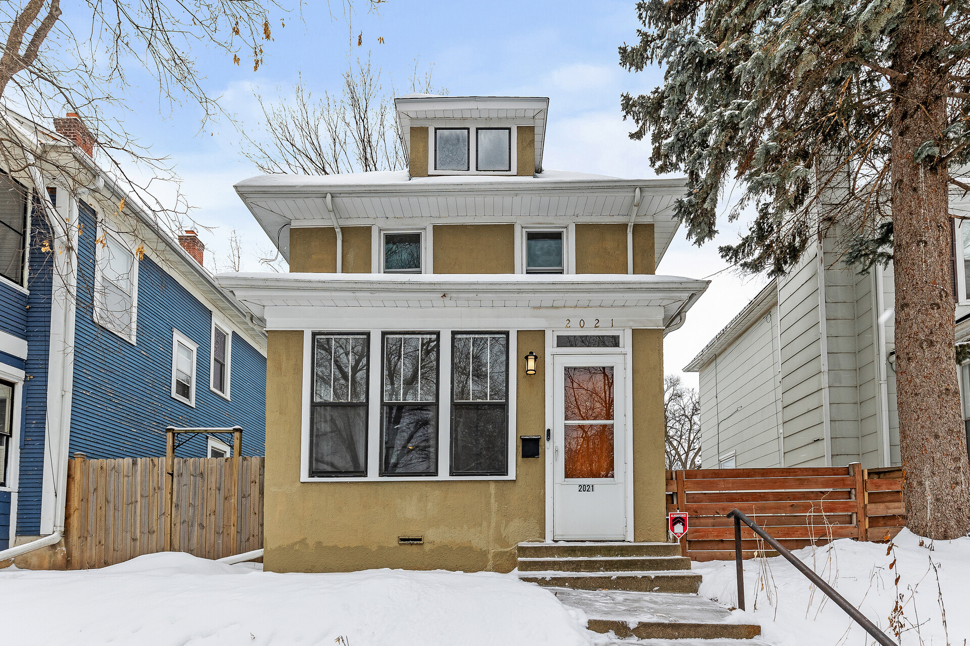 01 2021 3rd Ave N4 mls