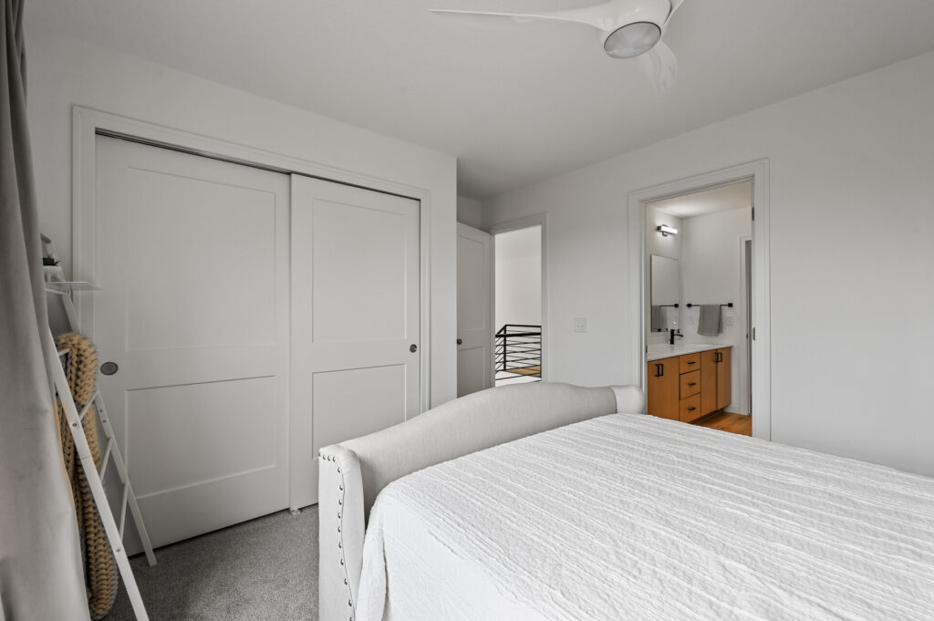50 9648 8th52 mls