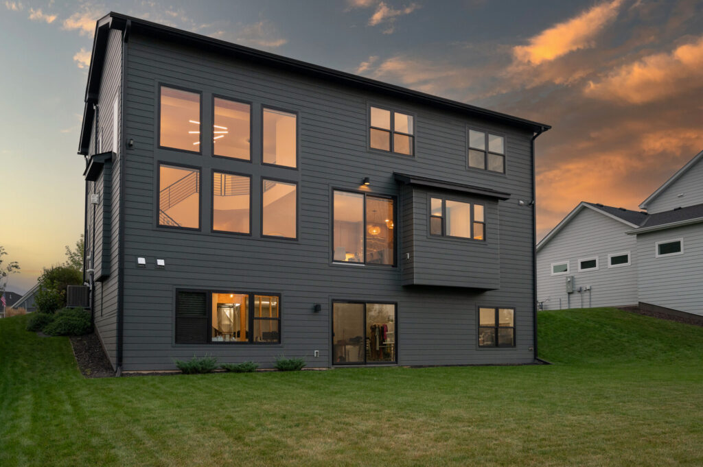 84 8th AT9 mls