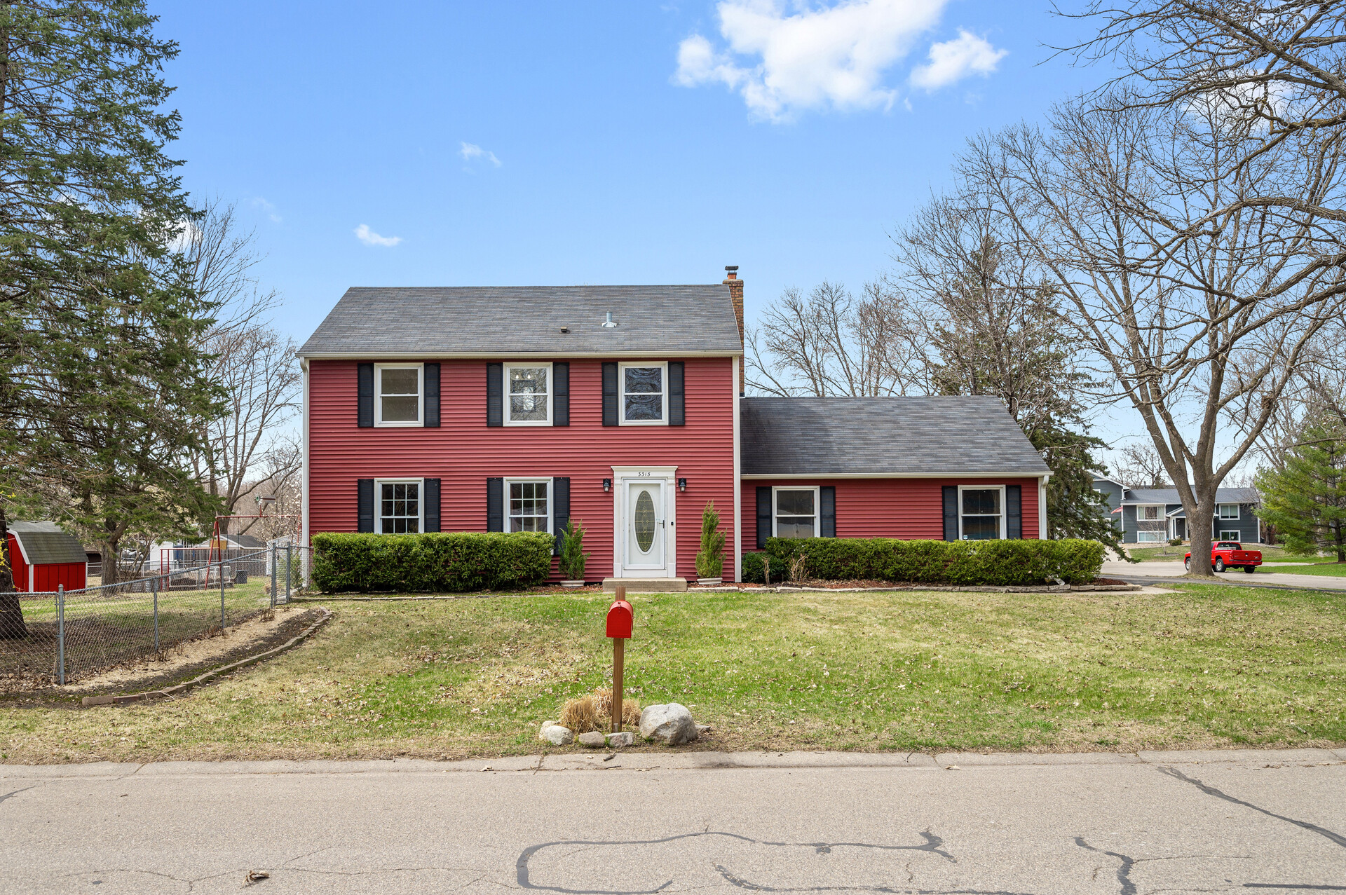 01 3315 Walnut1 mls