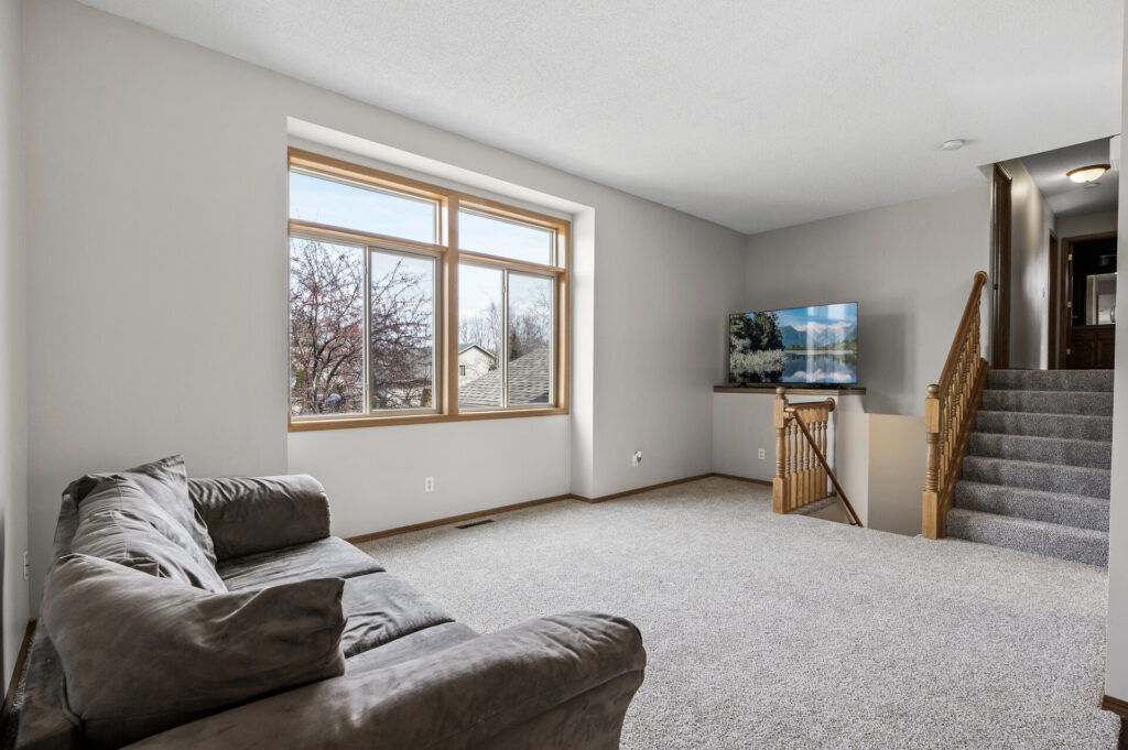 06 15294 Avocet St NW6 mls