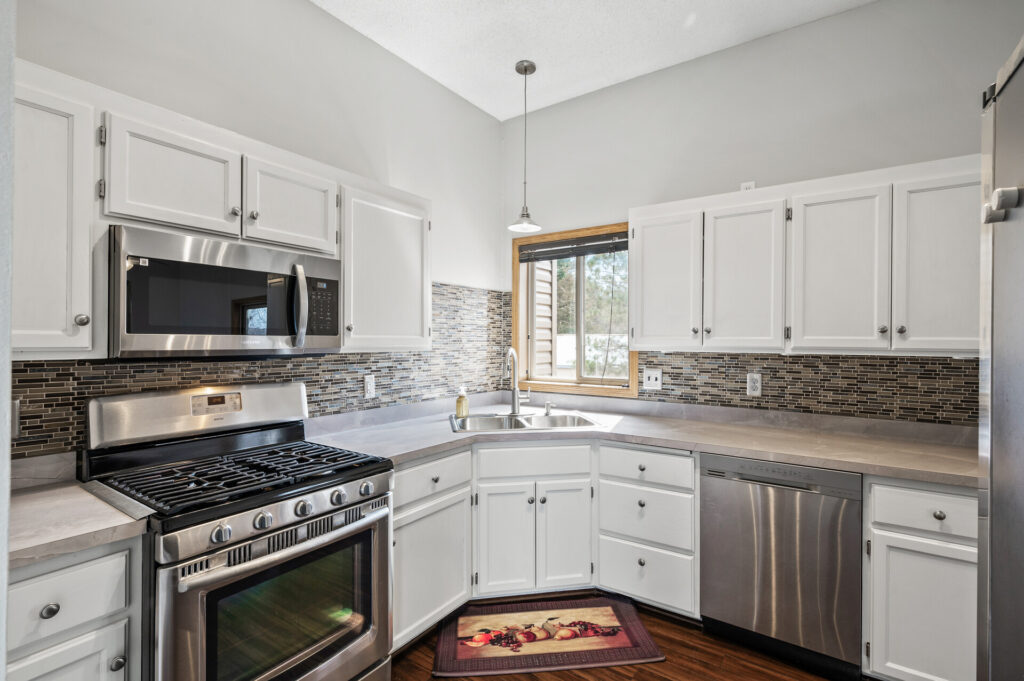 12 15294 Avocet St NW12 mls