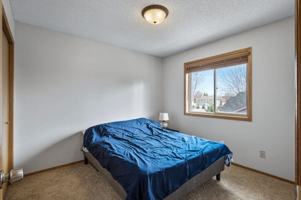 21 15294 Avocet St NW21 mls