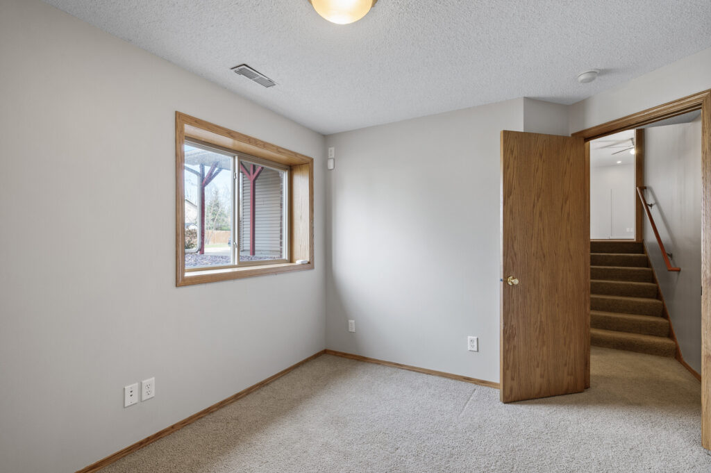 25 15294 Avocet St NW24 mls