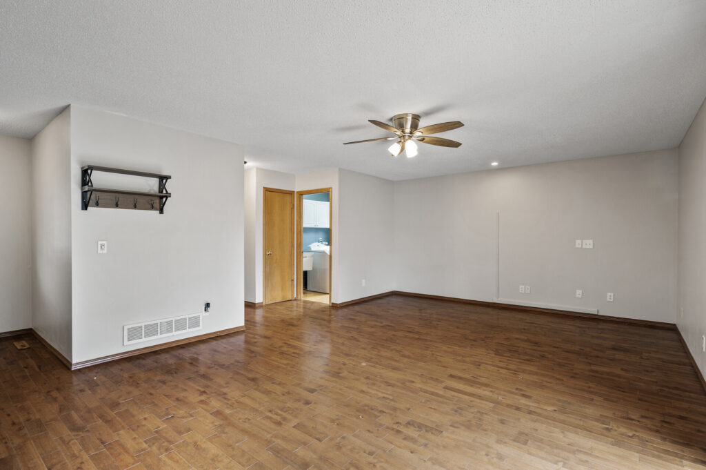 35 15294 Avocet St NW33 mls