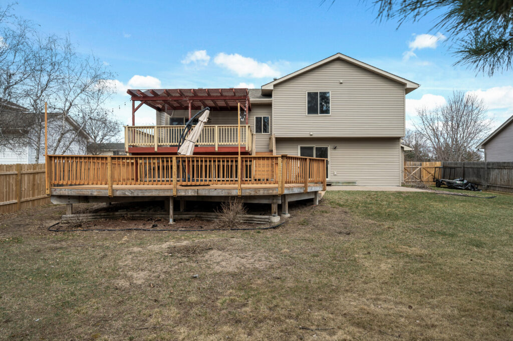 42 15294 Avocet St NW39 mls