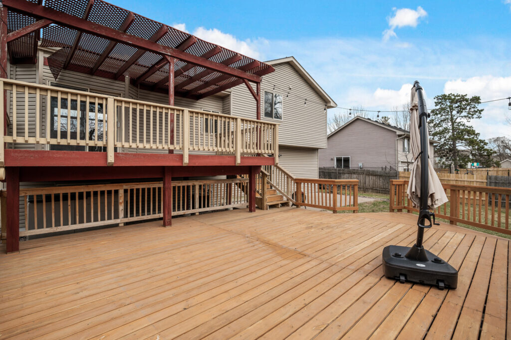 46 15294 Avocet St NW43 mls