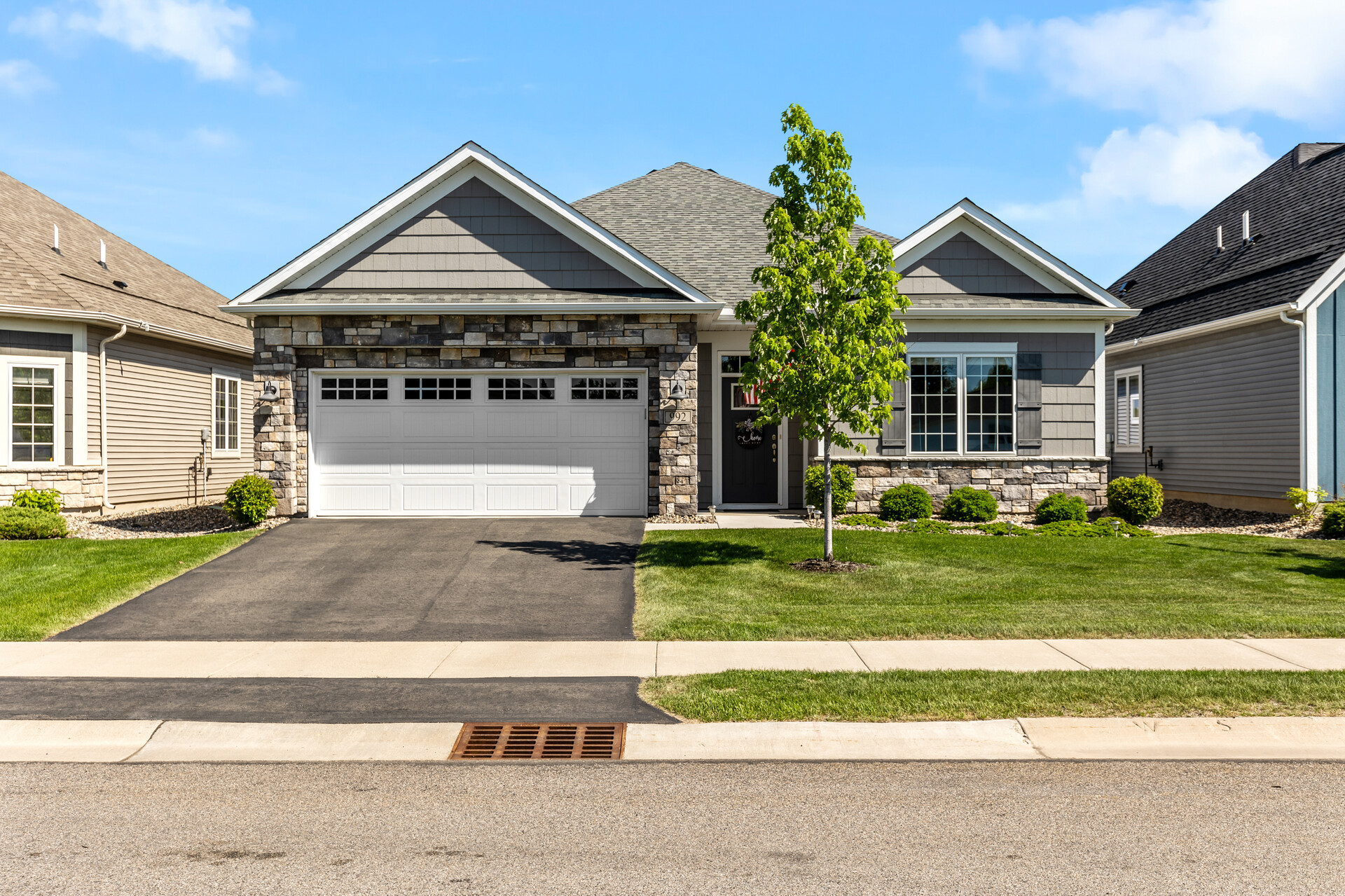 01 992 Spruce1 mls