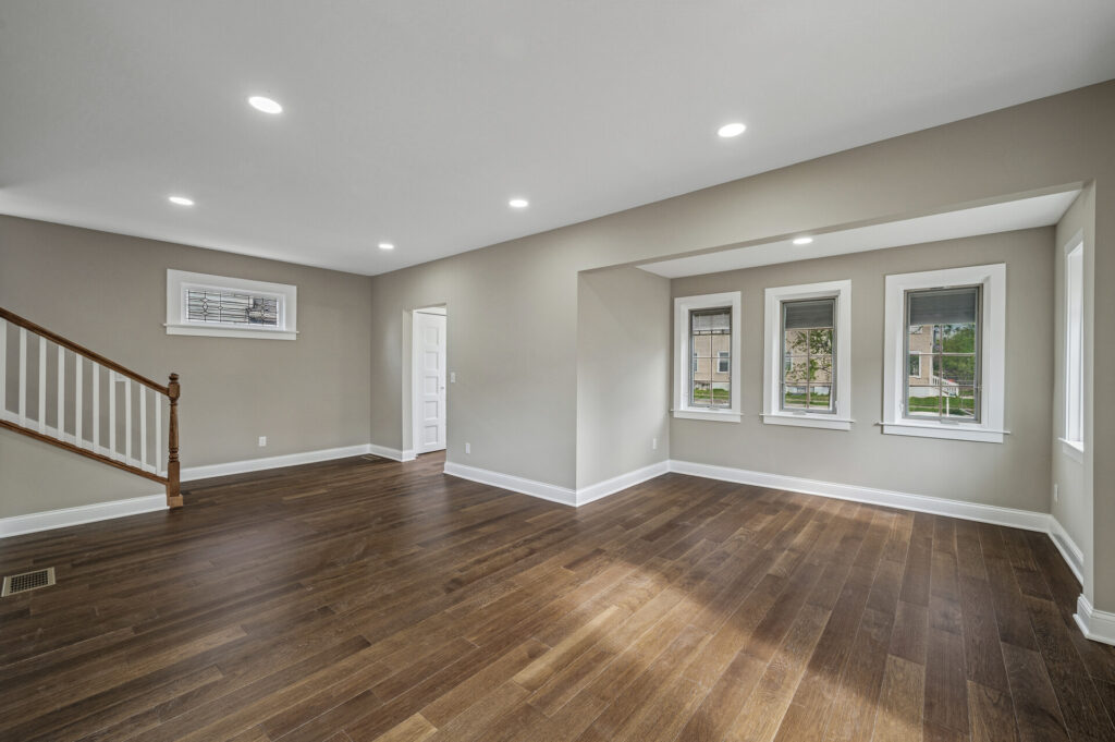 11 425 E 36th St11 mls