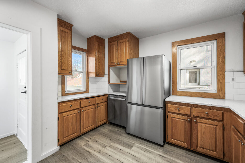 12 401 Saratoga12 mls