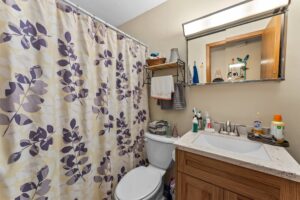 13 - 310 Holmes Ave