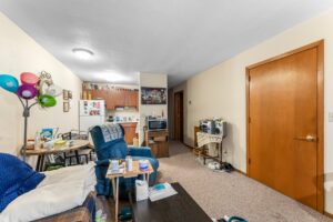 14 - 310 Holmes Ave