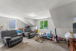 19 - 820 N 6th St