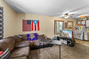 21 - 310 Holmes Ave