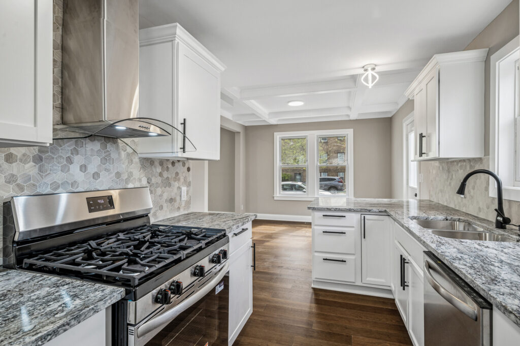 23 425 E 36th St21 mls