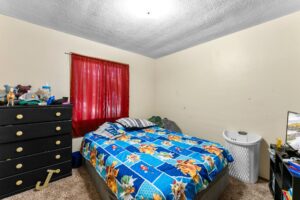 24 - 310 Holmes Ave