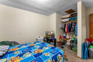 25 - 310 Holmes Ave