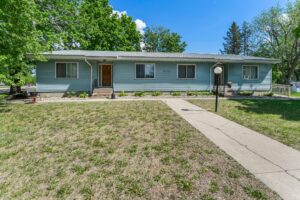 35 - 310 Holmes Ave