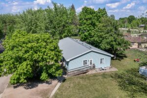 39 - 310 Holmes Ave