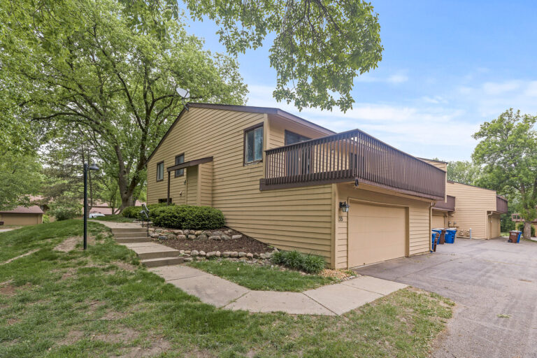 135 W Eagle Lake Dr, Maple Grove 1 42 135 Eagle Lake1 1 mls