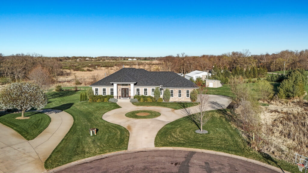70 10906 Whitetail3 mls