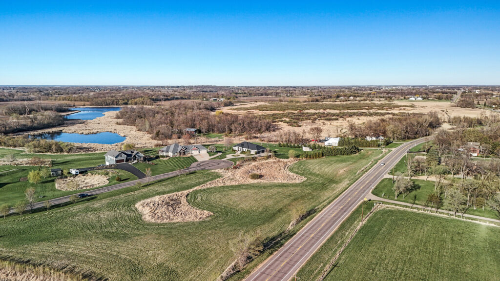 72 10906 Whitetail5 mls