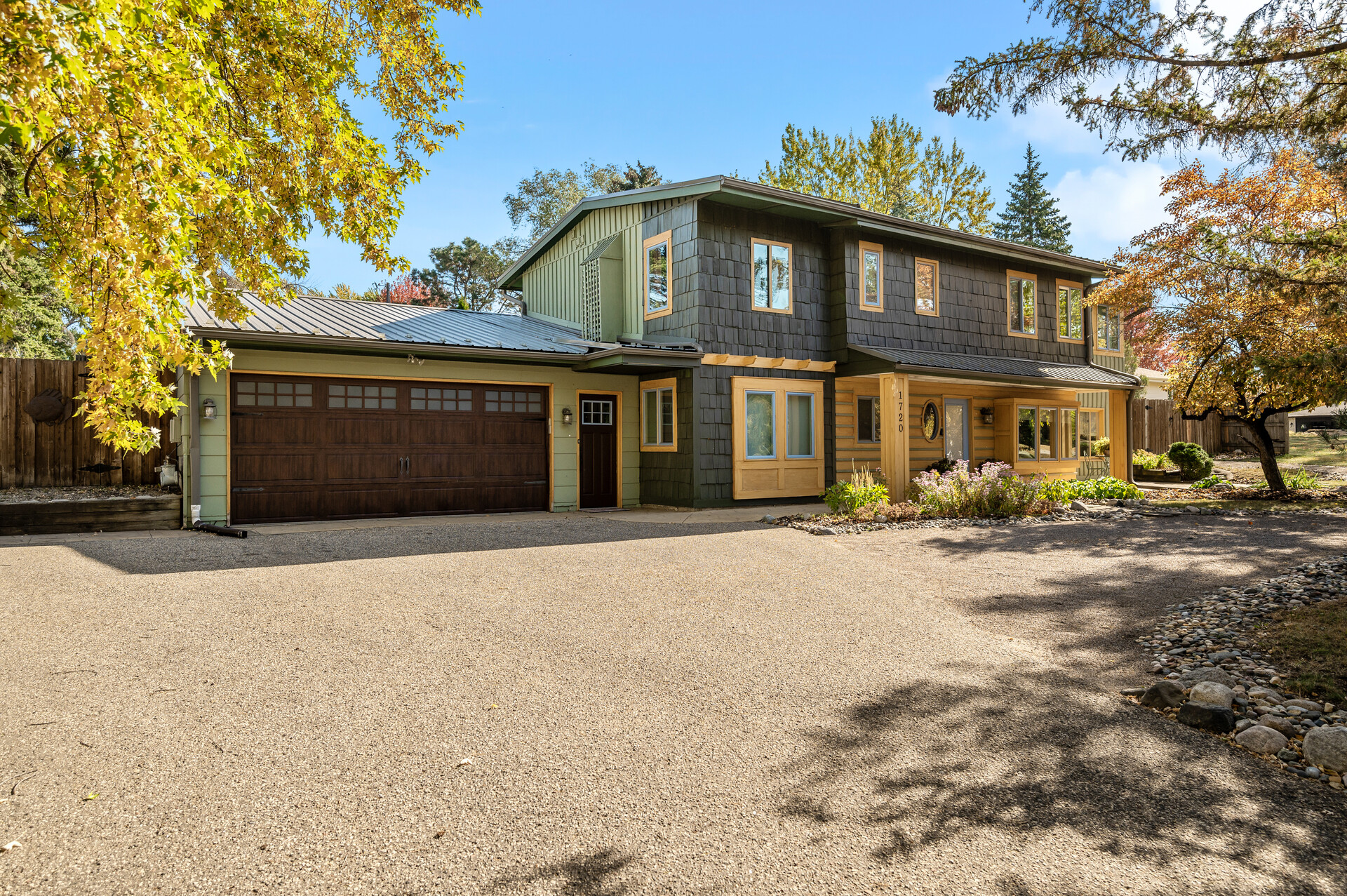 76 1720 Ithaca1 1 mls